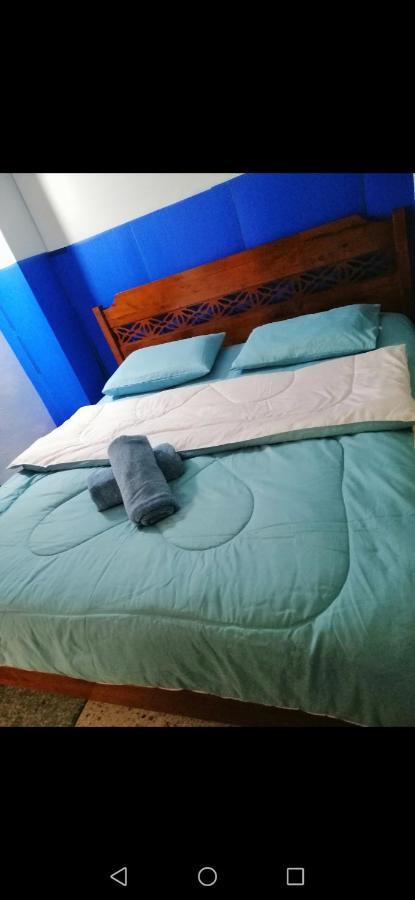 Banphe​ Hostel Экстерьер фото